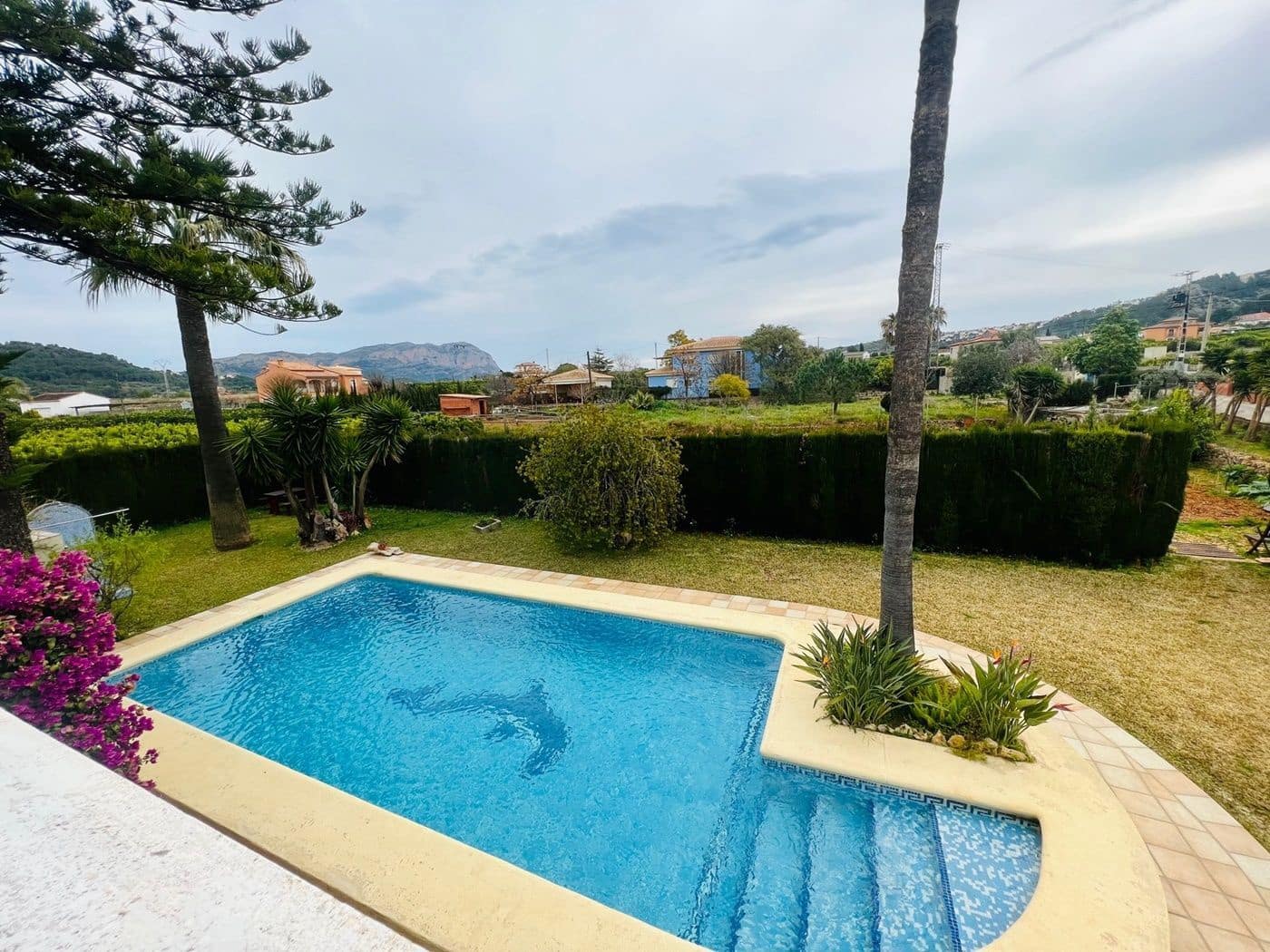 8 makuuhuone Huvila myytävänä paikassa Pedreguer mukana uima-altaan 
autotalli - 584 000 € (Ref: 9651228)