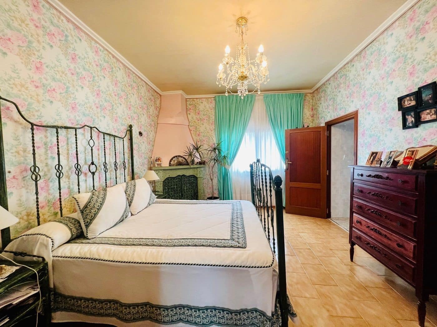 8 makuuhuone Huvila myytävänä paikassa Pedreguer mukana uima-altaan 
autotalli - 584 000 € (Ref: 9651228)