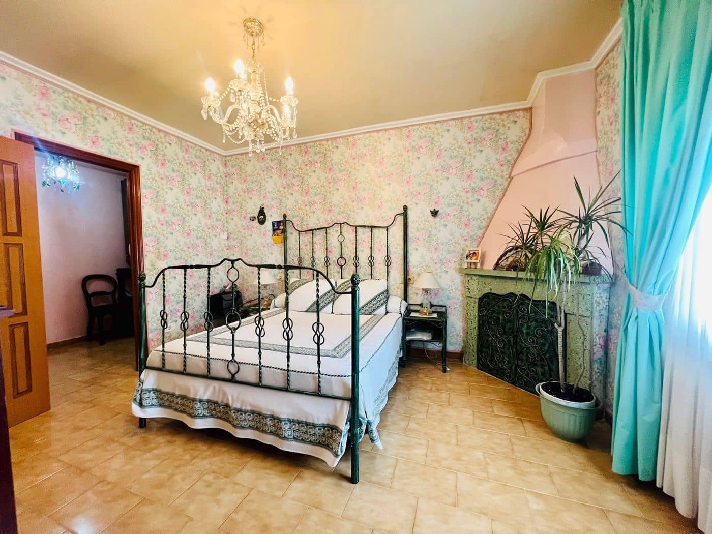 8 makuuhuone Huvila myytävänä paikassa Pedreguer mukana uima-altaan 
autotalli - 584 000 € (Ref: 9651228)