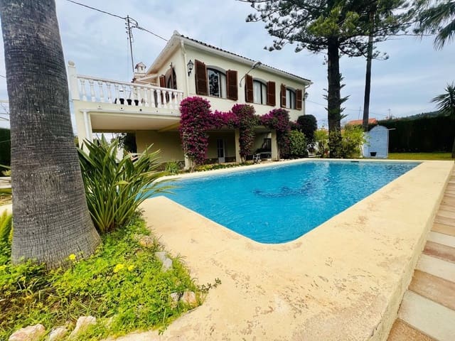 8 makuuhuone Huvila myytävänä paikassa Pedreguer mukana uima-altaan 
autotalli - 584 000 € (Ref: 9651228)