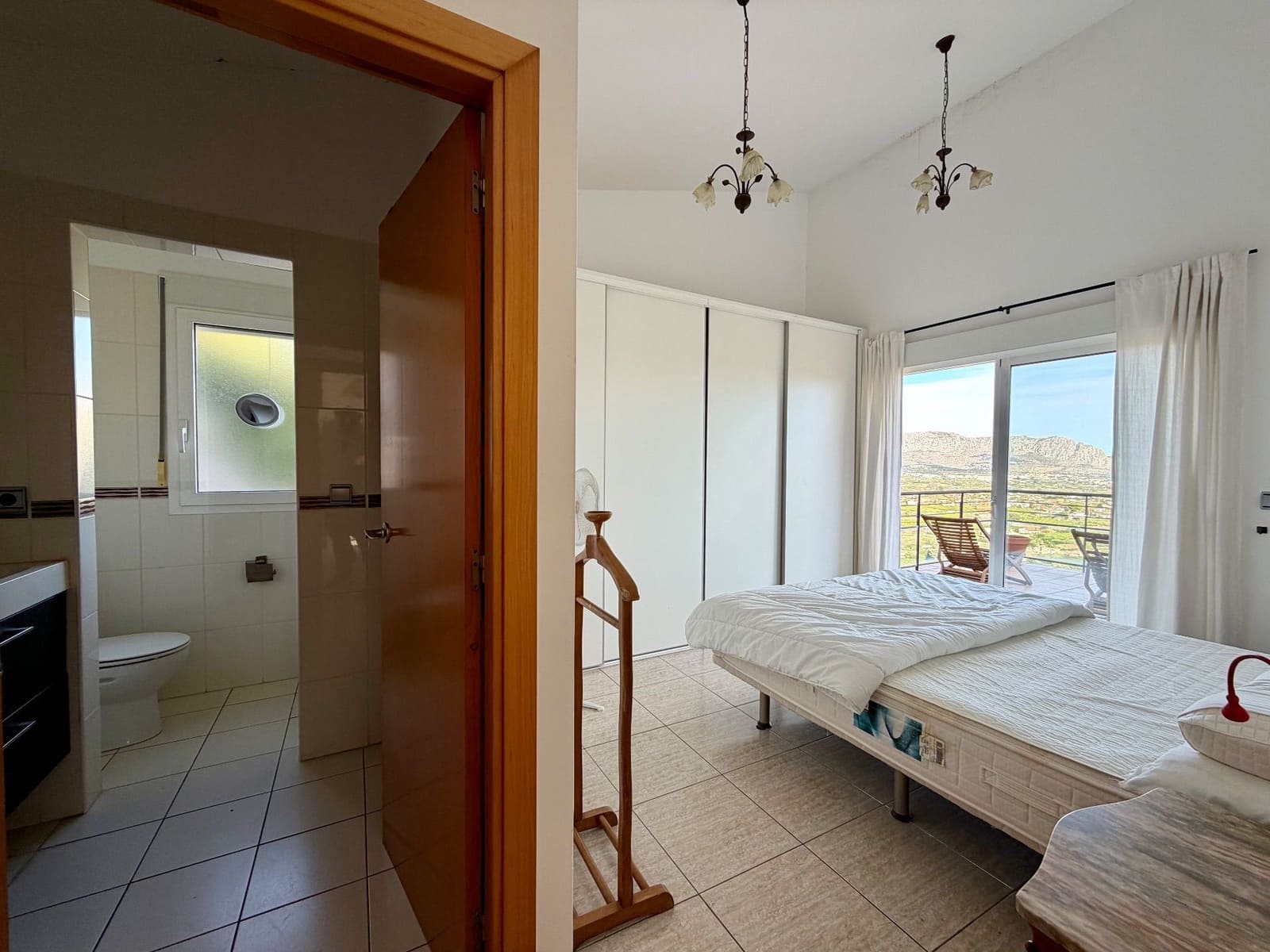 Chalet de 3 habitaciones en Pedreguer en venta con piscina garaje - 450.000 € (Ref: 9690021)