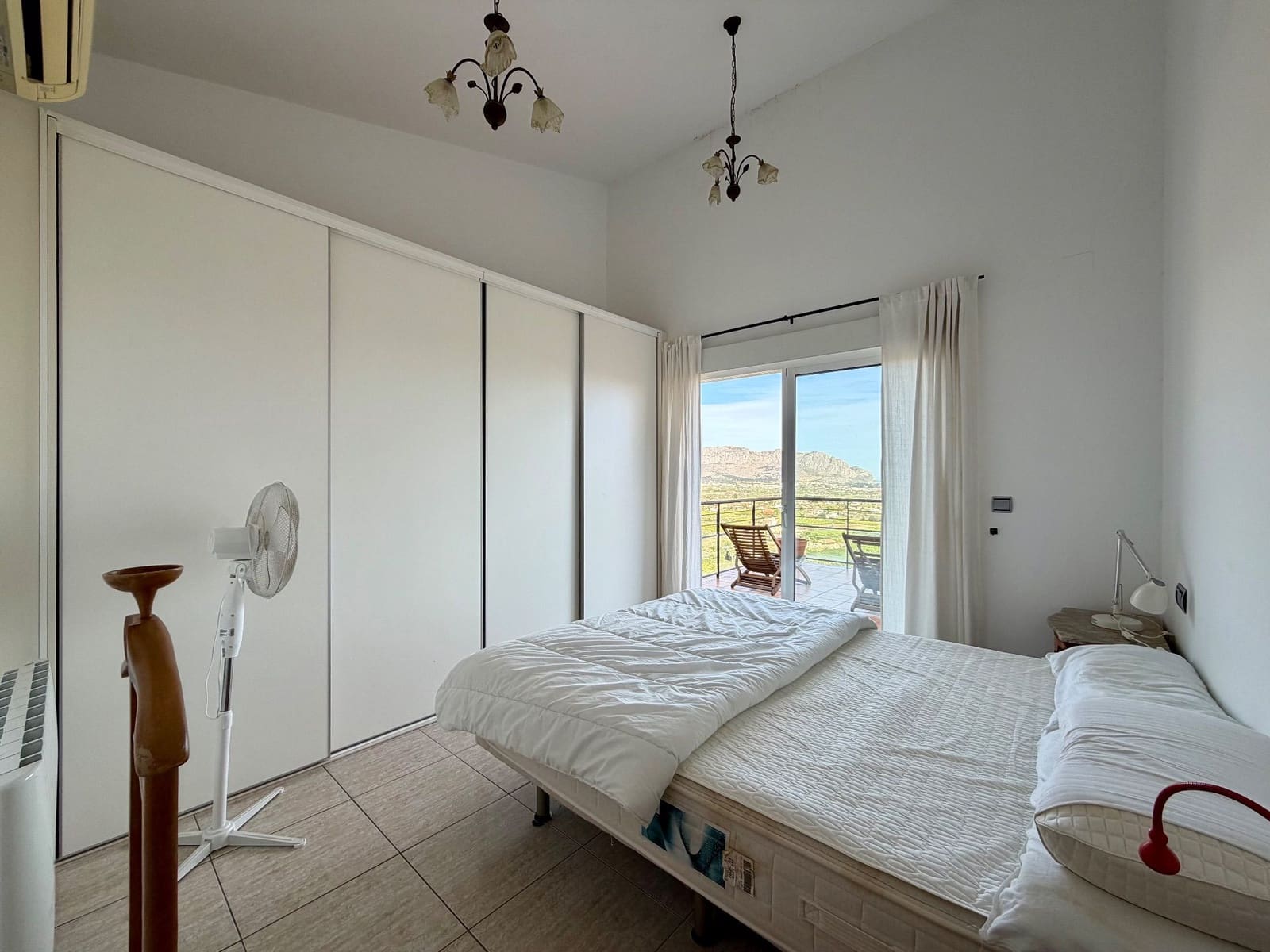 Chalet de 3 habitaciones en Pedreguer en venta con piscina garaje - 450.000 € (Ref: 9690021)