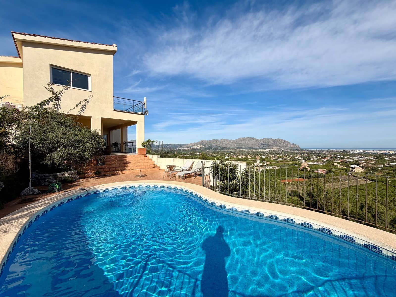 Chalet de 3 habitaciones en Pedreguer en venta con piscina garaje - 450.000 € (Ref: 9690021)