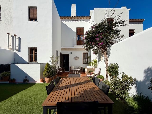 4 soveværelse Semi-Rækkehus til salg i La Xara, Dénia med garage - € 525.000 (Ref: 9694708)