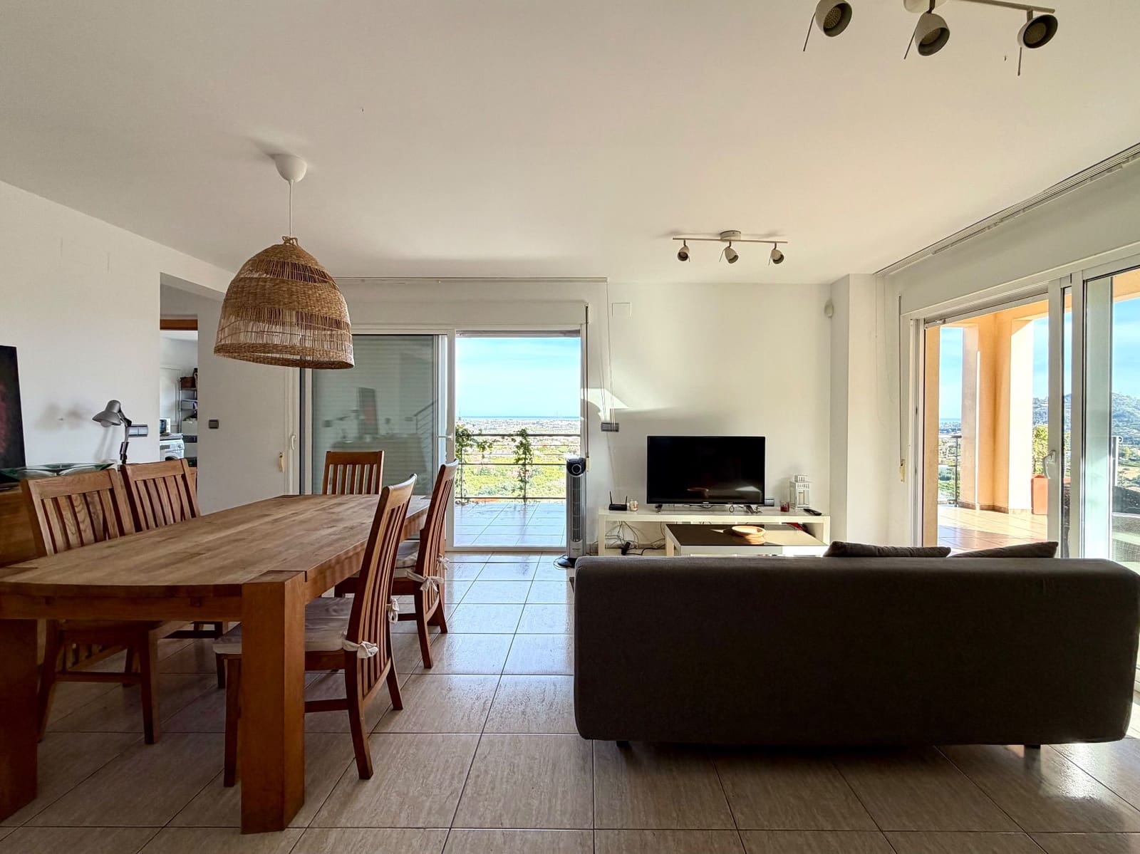 3 sypialnia Willa na sprzedaż w Pedreguer z basenem garażem - 475 000 € (Ref: 9700430)