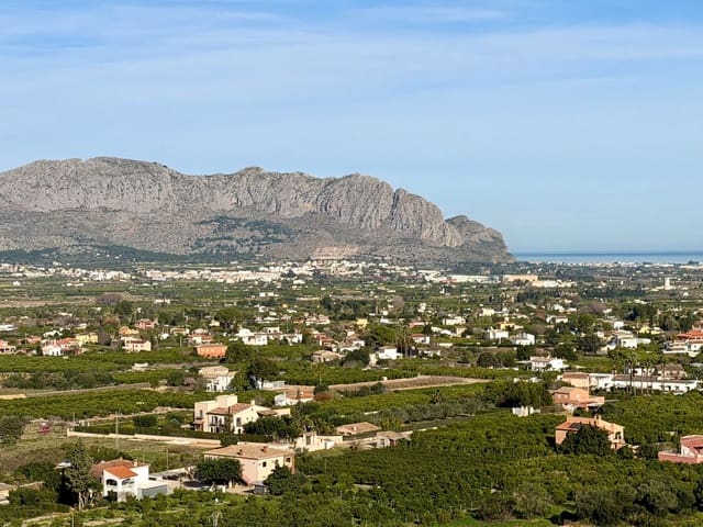 3 bedroom Villa for sale in Pedreguer with pool garage - € 475,000 (Ref: 9700430)