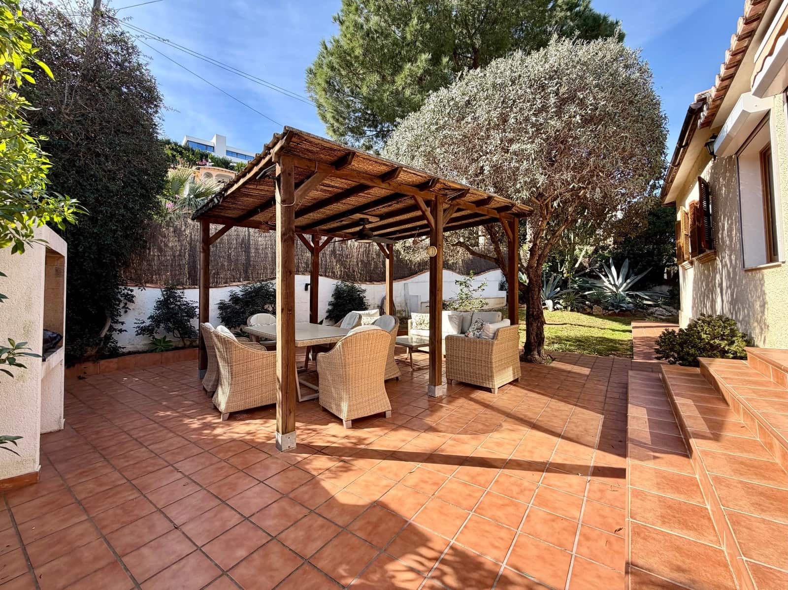 4 chambre Villa/Maison à vendre à Denia avec piscine garage - 795 000 € (Ref: 9772675)