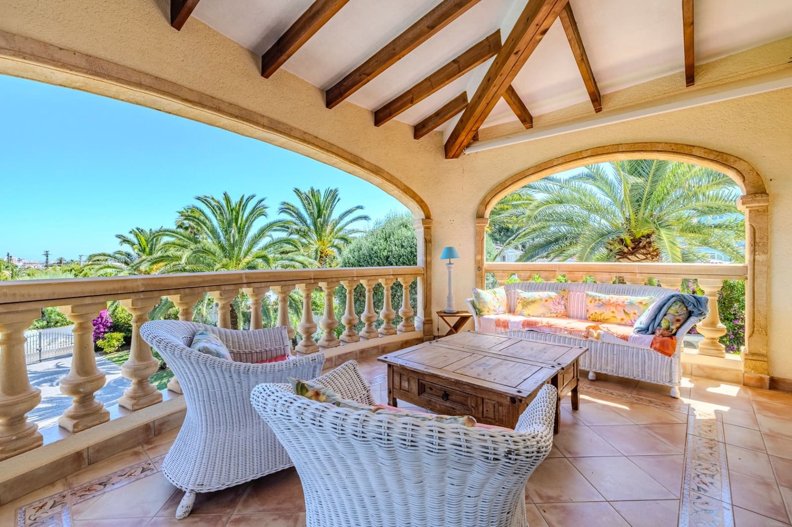 Chalet de 4 habitaciones en Dénia en venta con piscina garaje - 795.000 € (Ref: 9772675)