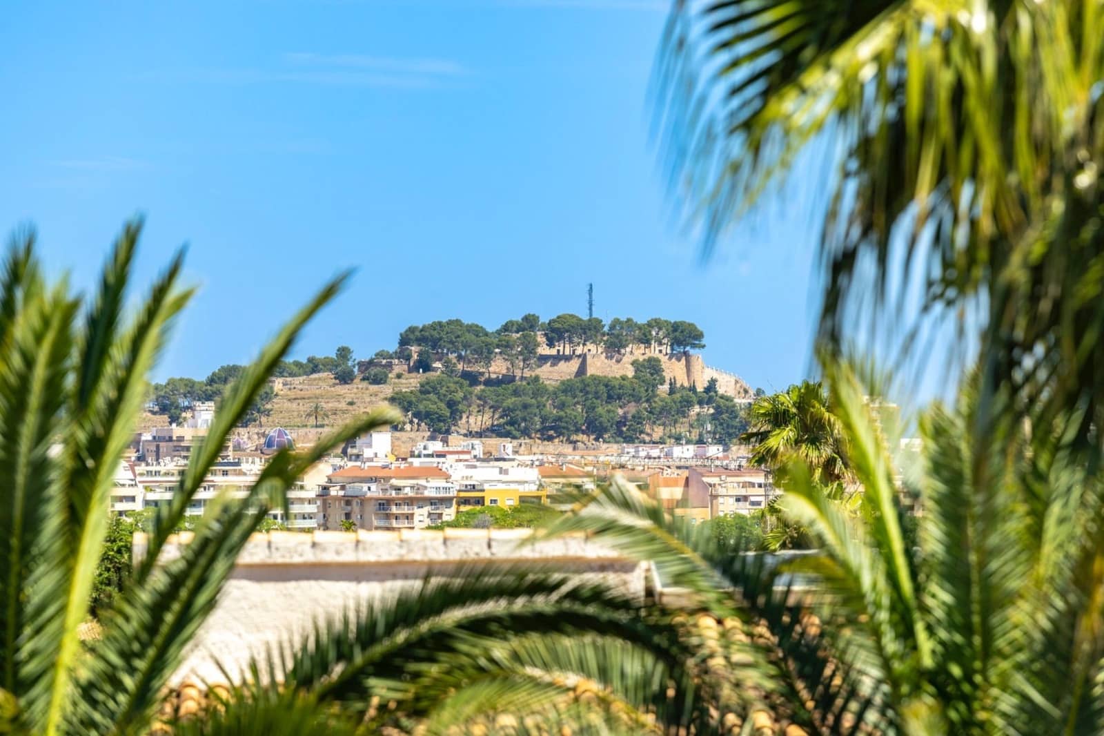 Chalet de 4 habitaciones en Dénia en venta con piscina garaje - 795.000 € (Ref: 9772675)