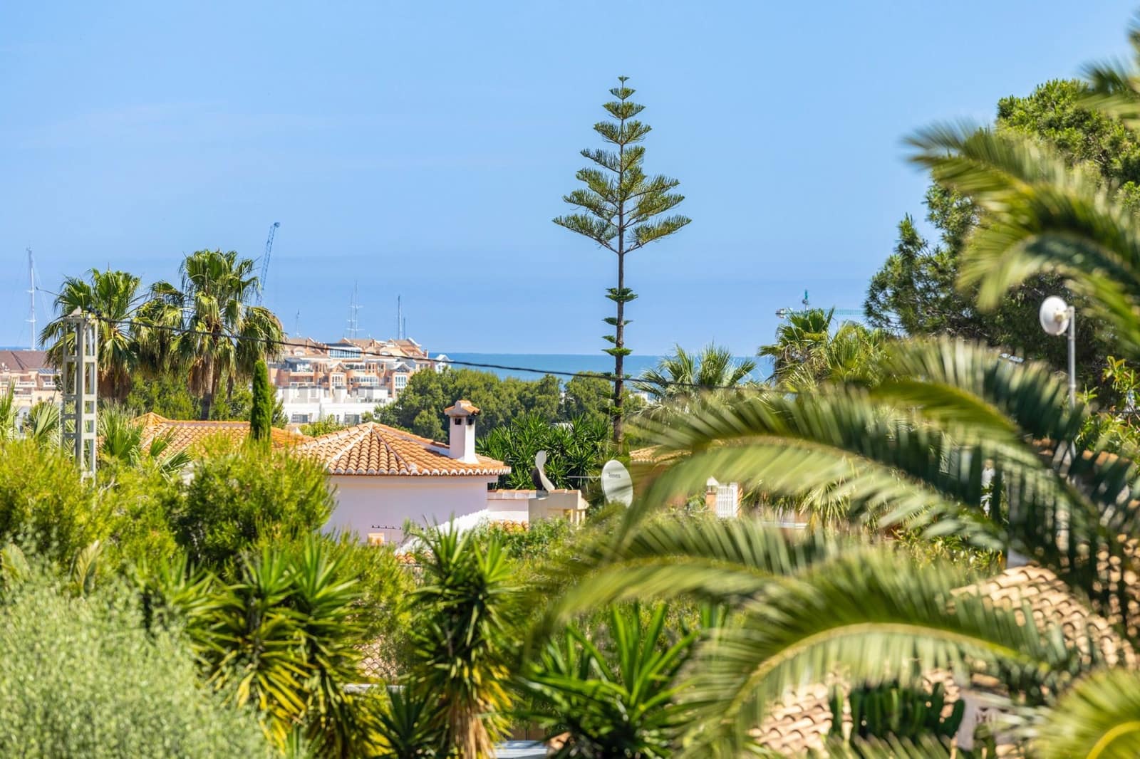 Chalet de 4 habitaciones en Dénia en venta con piscina garaje - 795.000 € (Ref: 9772675)