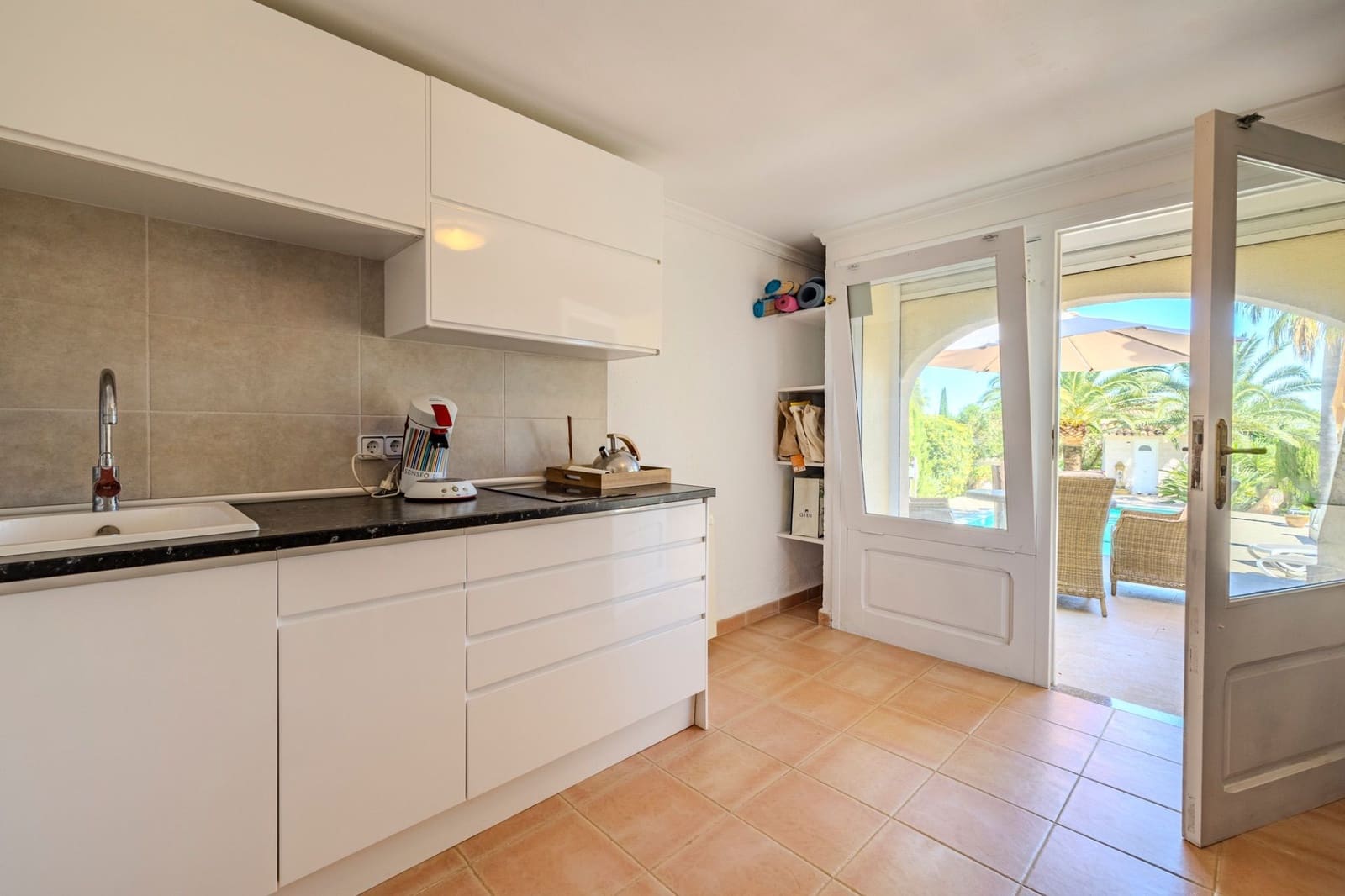 Chalet de 4 habitaciones en Dénia en venta con piscina garaje - 795.000 € (Ref: 9772675)