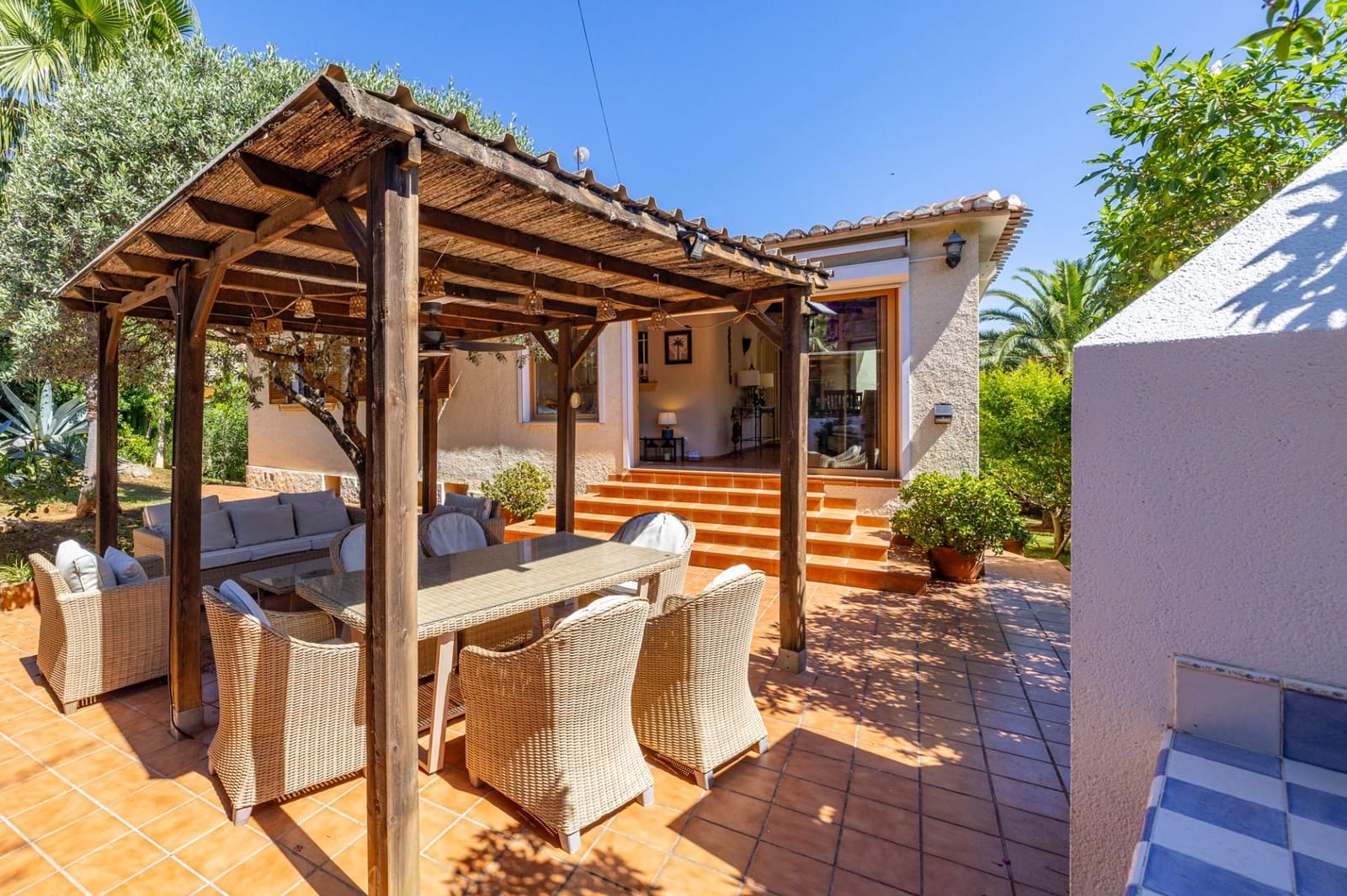 Chalet de 4 habitaciones en Dénia en venta con piscina garaje - 795.000 € (Ref: 9772675)