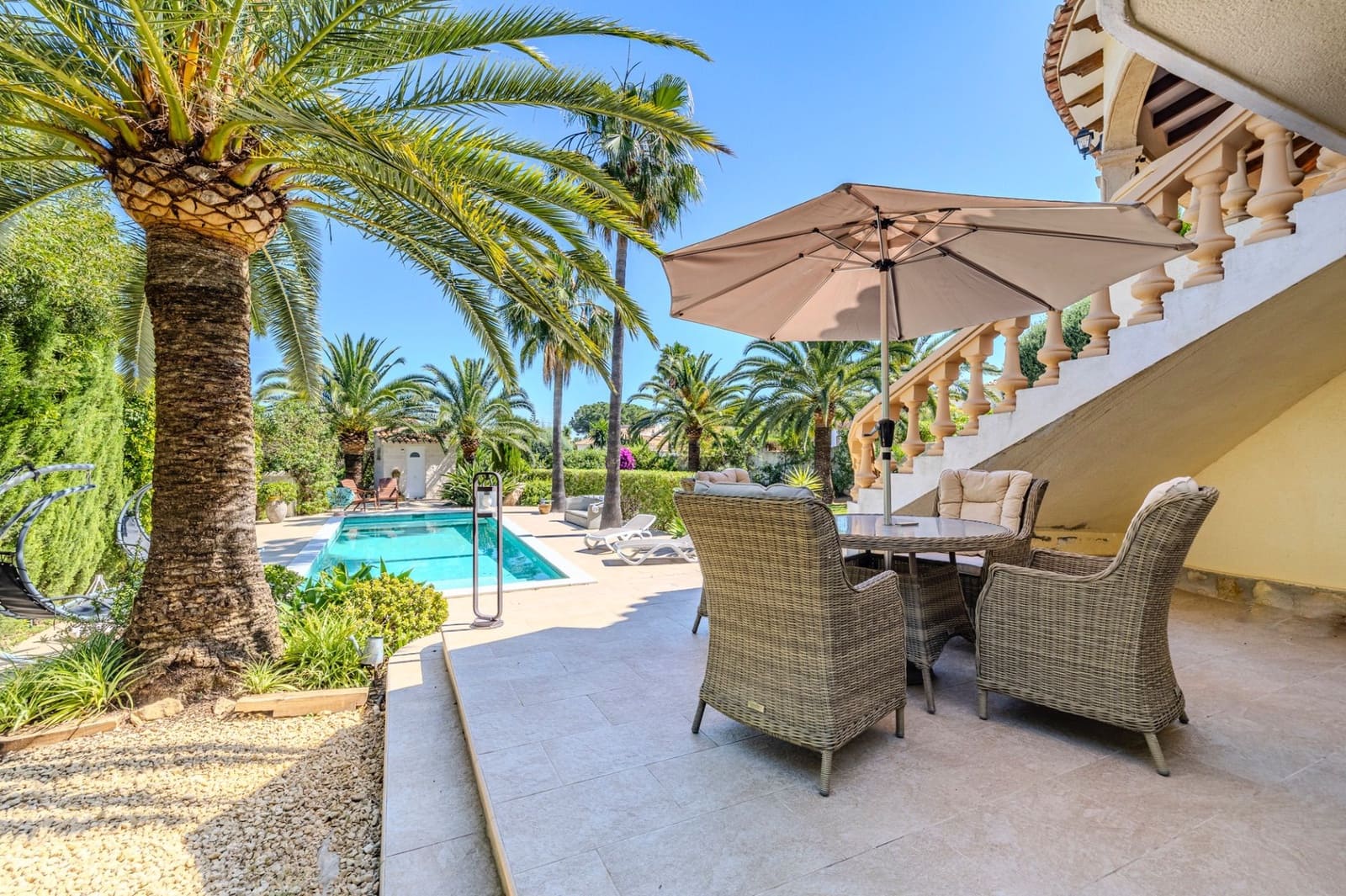 Chalet de 4 habitaciones en Dénia en venta con piscina garaje - 795.000 € (Ref: 9772675)