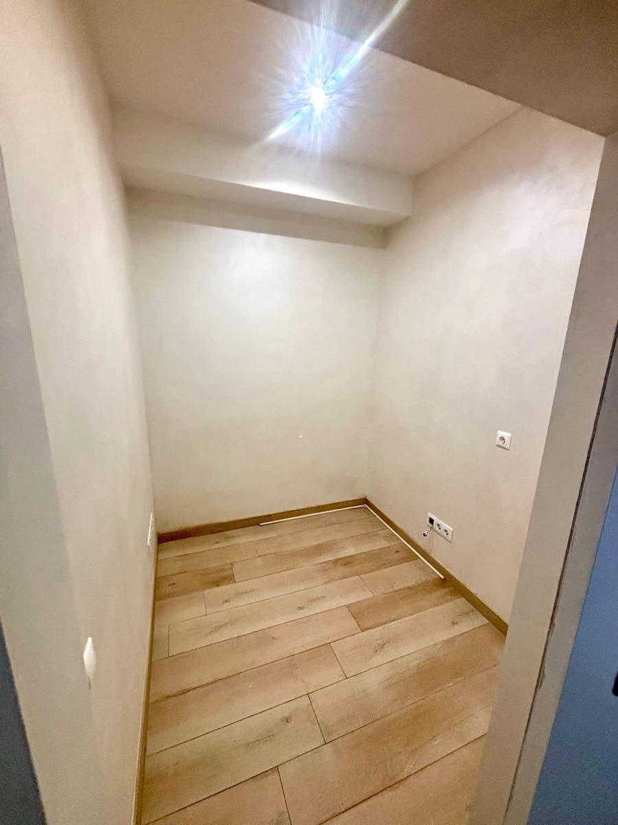 3 bedroom Commercial for rent in Ondara - € 950 (Ref: 9790235)