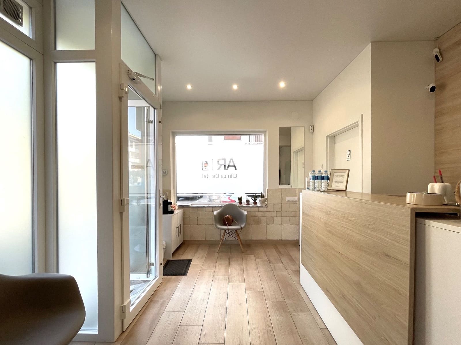 3 bedroom Commercial for rent in Ondara - € 950 (Ref: 9790235)