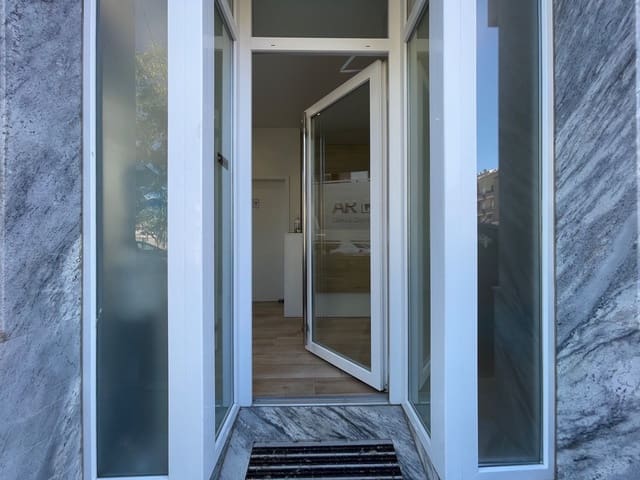 3 soverom Kommersiell til leie i Ondara - € 950 (Ref: 9790235)