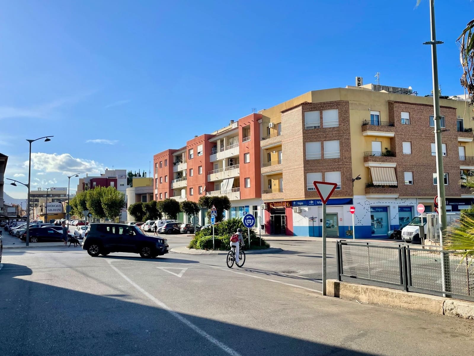 3 bedroom Commercial for rent in Ondara - € 950 (Ref: 9790235)