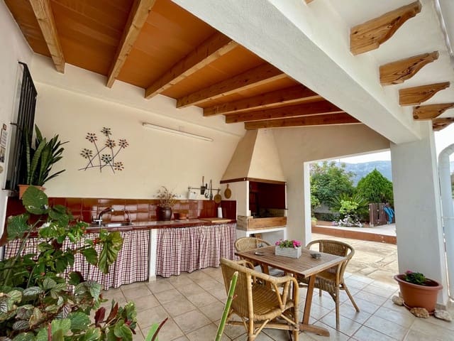 4 soveværelse Villa til salg i El Puerto, Dénia med swimmingpool garage - € 960.000 (Ref: 9821994)