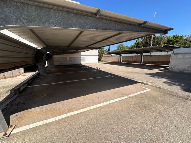 Garage à vendre à Les Bassetes - El Marjal, Dénia - 9 900 € (Ref: 9835175)