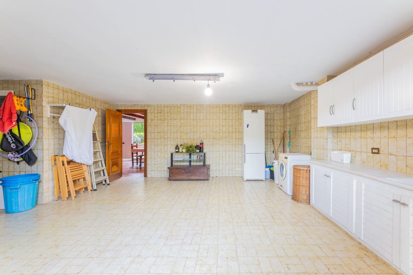 6 bedroom Villa for sale in Benicassim with pool garage - € 1,495,000 (Ref: 9842116)