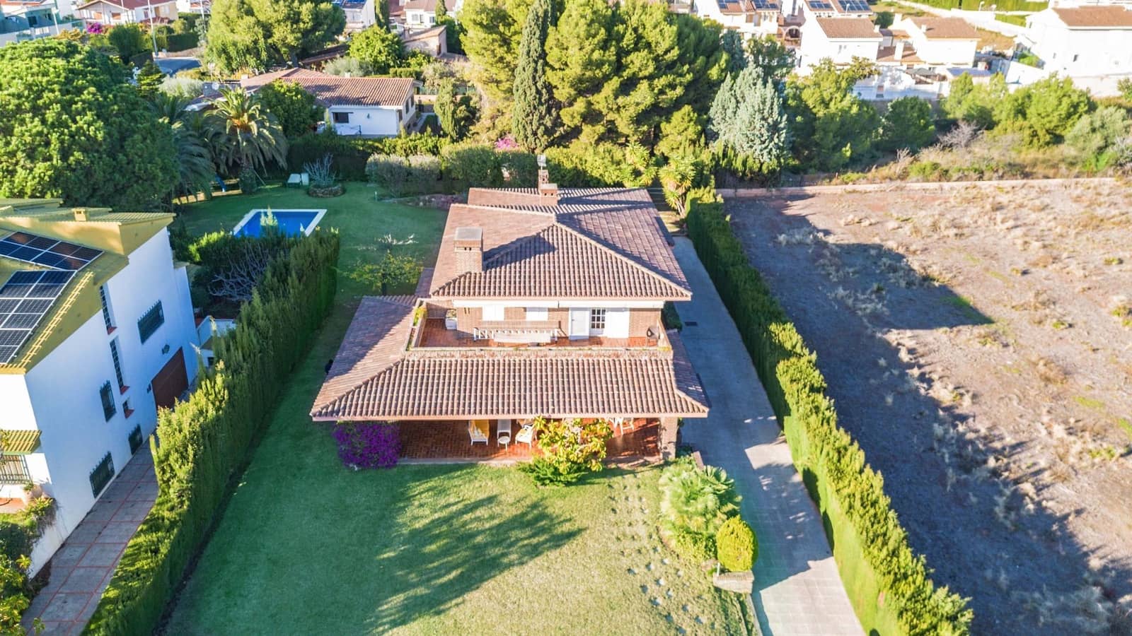 6 bedroom Villa for sale in Benicassim with pool garage - € 1,495,000 (Ref: 9842116)