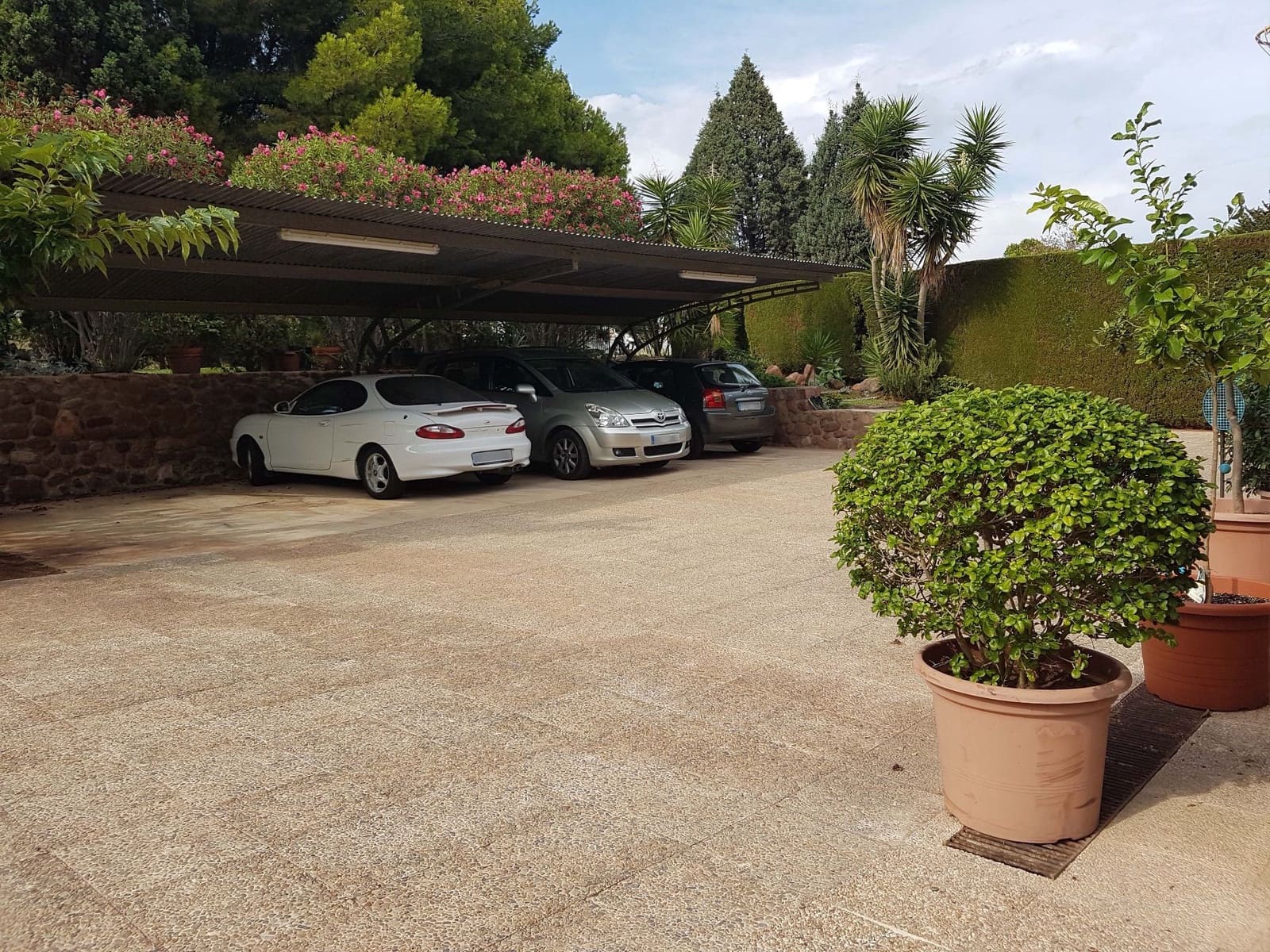 6 bedroom Villa for sale in Benicassim with pool garage - € 1,495,000 (Ref: 9842116)