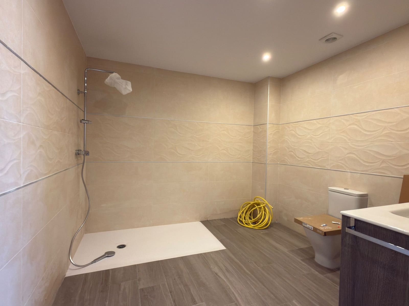 3 bedroom Flat for rent in Denia - € 1,300 (Ref: 9848989)