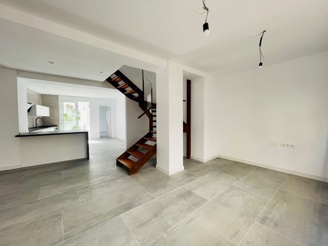 4 quarto Casa em Banda para venda em Ondara com piscina - 340 000 € (Ref: 9851038)