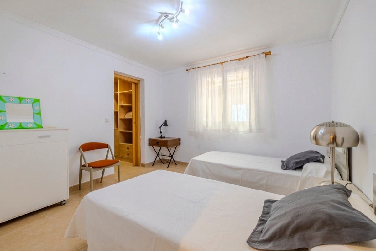 5 slaapkamer Villa te koop in Denia met zwembad garage - € 695.000 (Ref: 9889723)