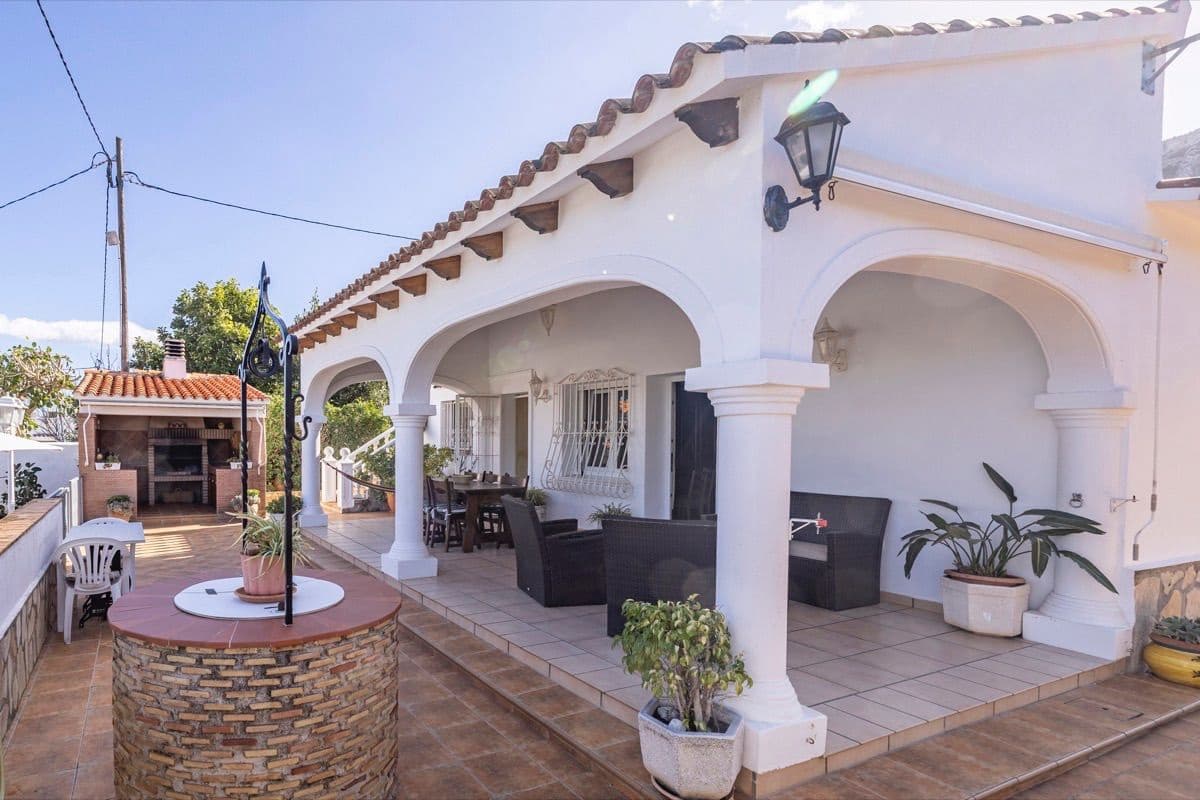 5 slaapkamer Villa te koop in Denia met zwembad garage - € 695.000 (Ref: 9889723)