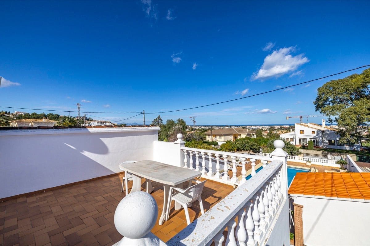 5 slaapkamer Villa te koop in Denia met zwembad garage - € 695.000 (Ref: 9889723)