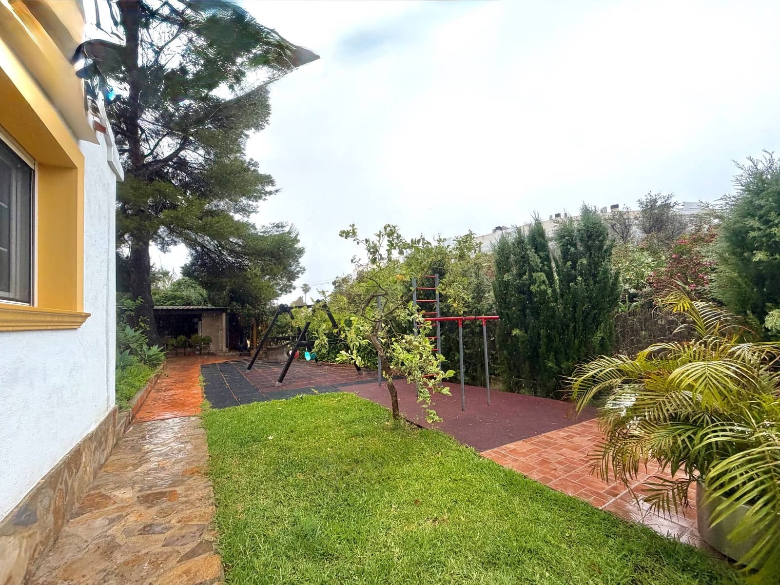 Chalet de 4 habitaciones en Dénia en venta con piscina garaje - 659.000 € (Ref: 9893689)