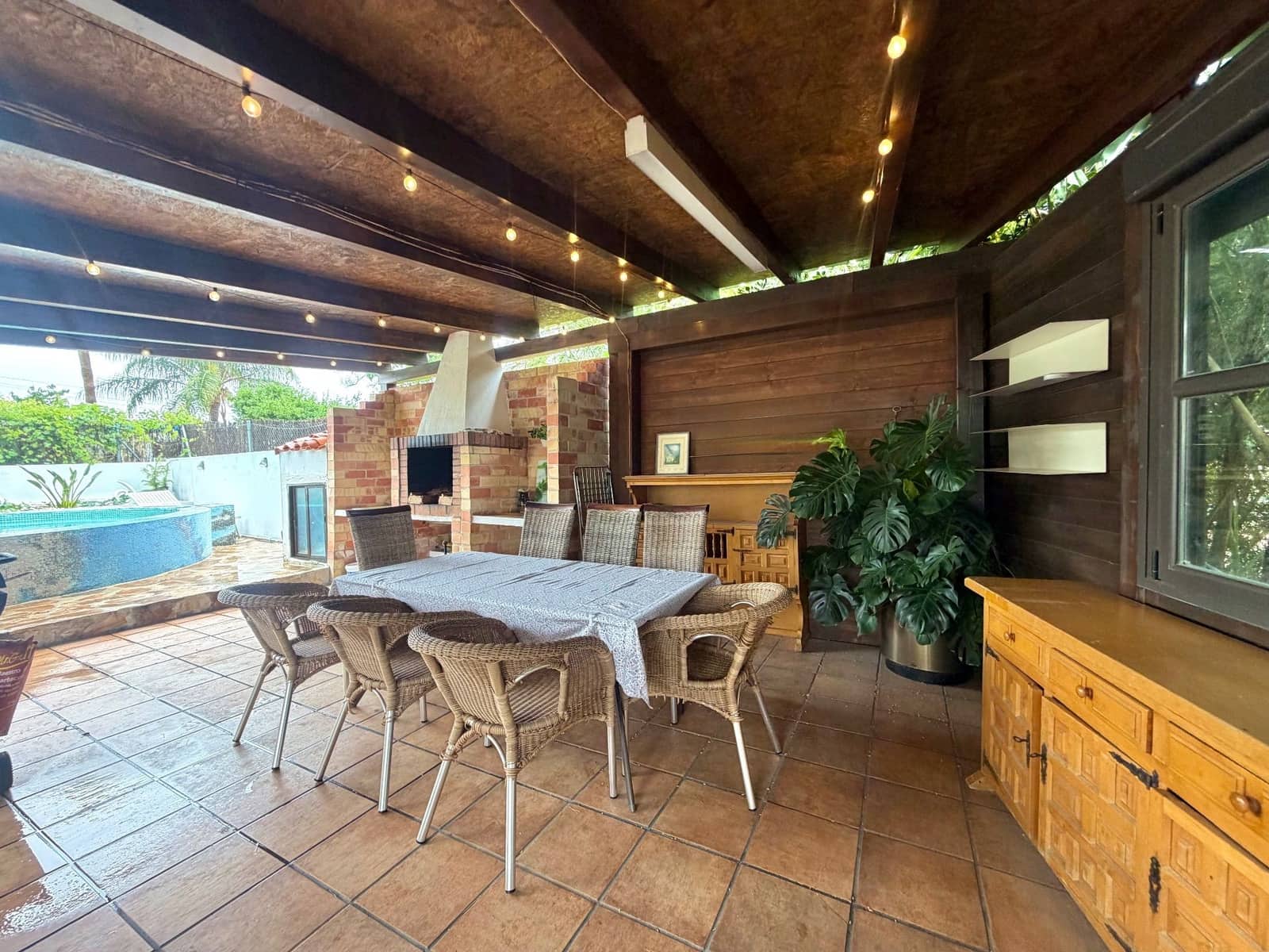 Chalet de 4 habitaciones en Dénia en venta con piscina garaje - 659.000 € (Ref: 9893689)