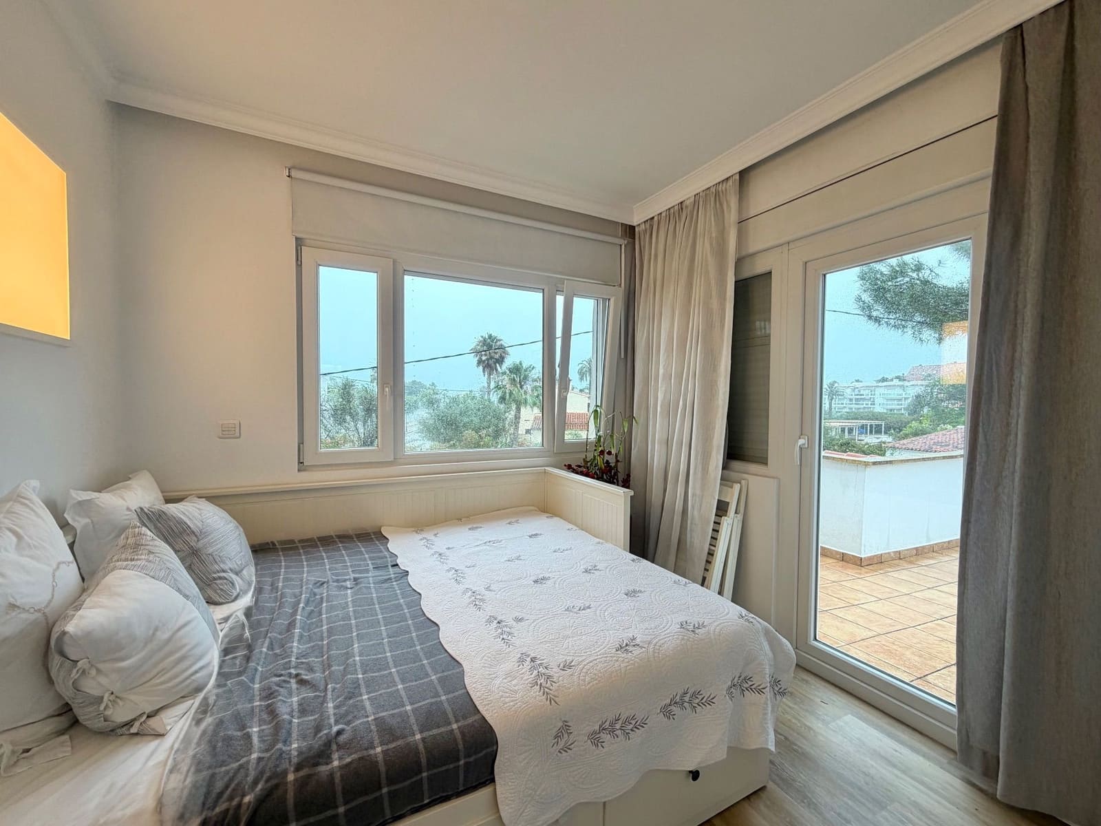 Chalet de 4 habitaciones en Dénia en venta con piscina garaje - 659.000 € (Ref: 9893689)