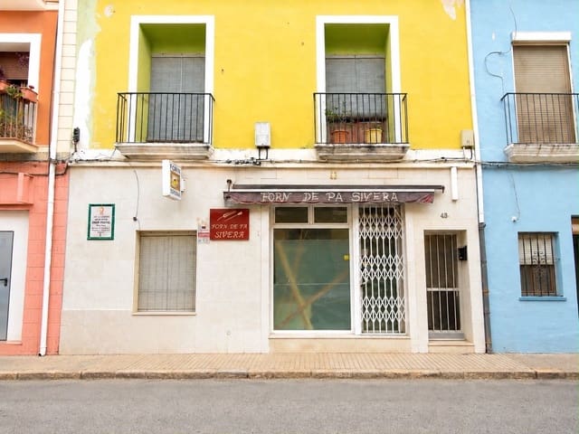 Kaupallinen myytävänä paikassa Centro Urbano, Dénia - 299 000 € (Ref: 9912493)
