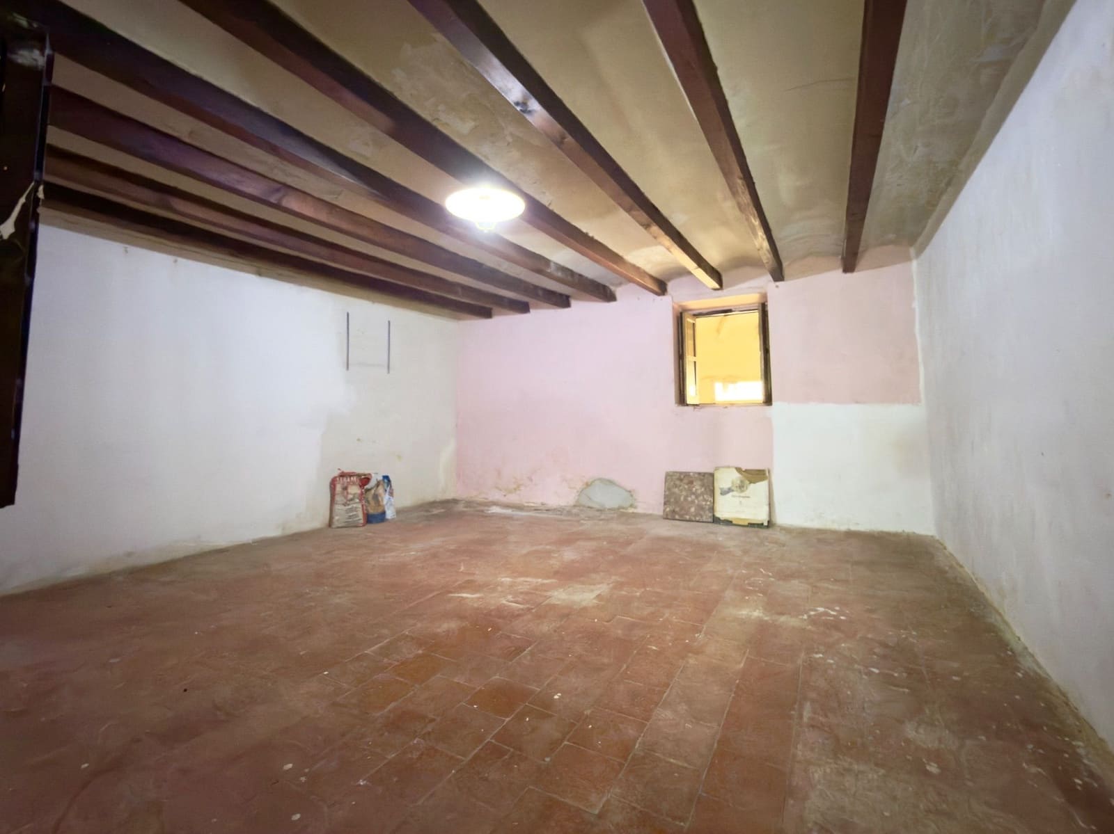 Kaupallinen myytävänä paikassa Denia - 299 000 € (Ref: 9912493)