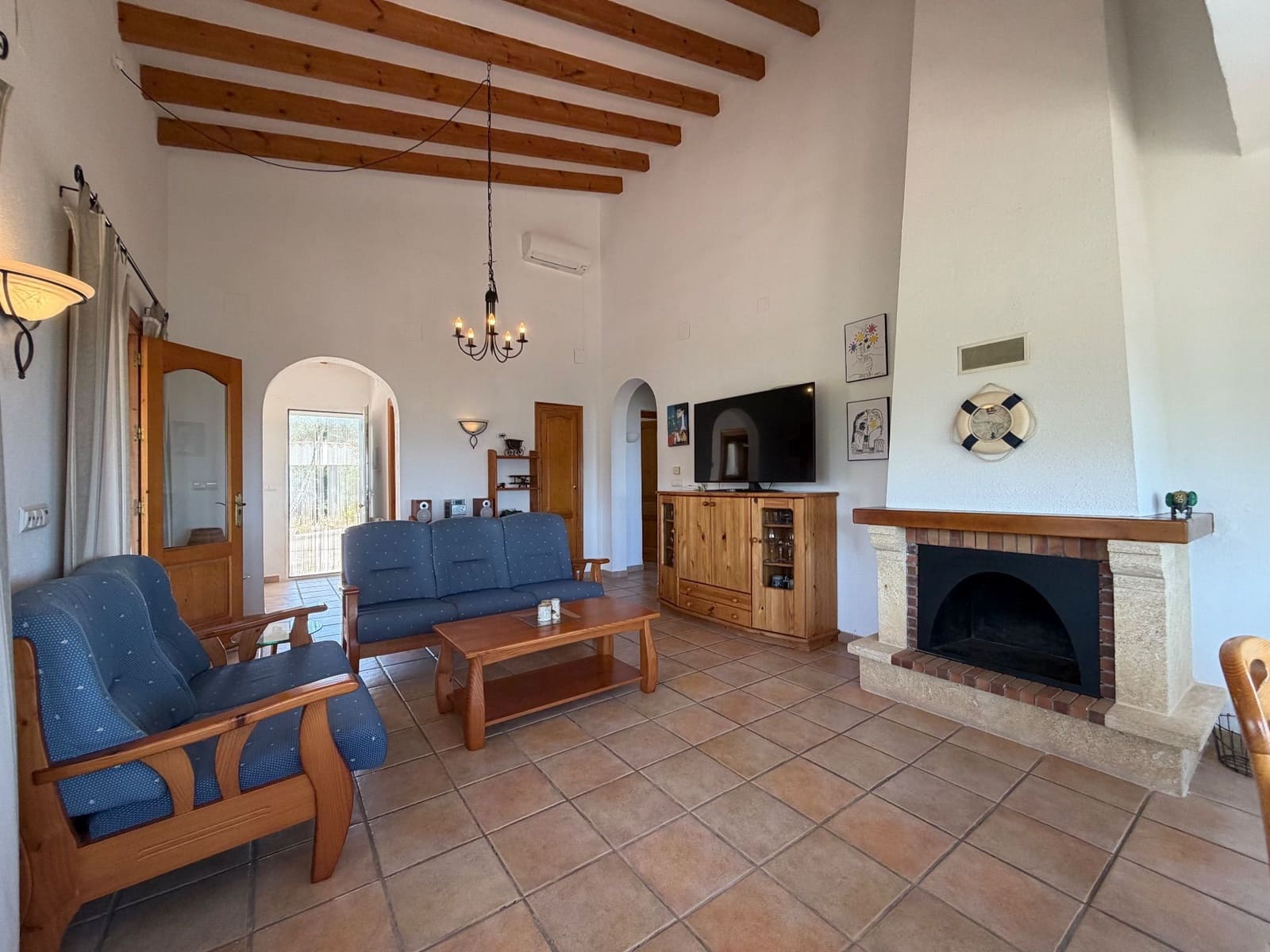 Chalet de 3 habitaciones en Monte Pego en alquiler con piscina garaje - 1.950 € (Ref: 9935485)