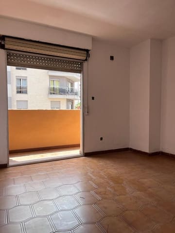 6 soveværelse Lejlighed til salg i Centro Urbano, Dénia - € 295.000 (Ref: 9939318)