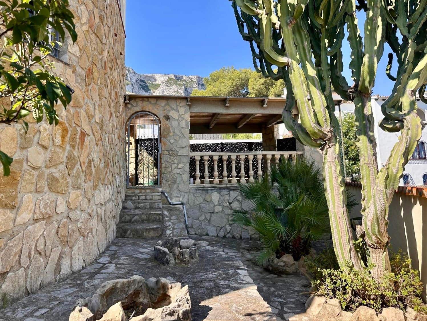 2 quarto Moradia para venda em Denia com piscina garagem - 595 000 € (Ref: 9953691)