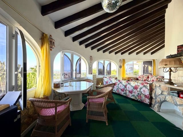 2 bedroom Villa for sale in El Montgó, Dénia with pool garage - € 595,000 (Ref: 9953691)