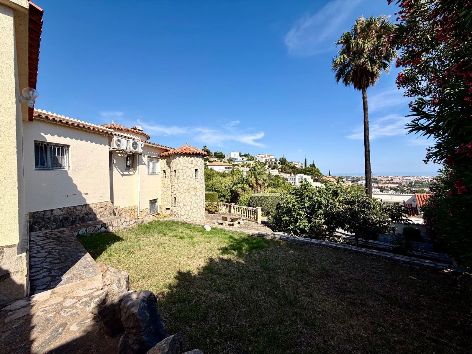 2 quarto Moradia para venda em Denia com piscina garagem - 595 000 € (Ref: 9953691)