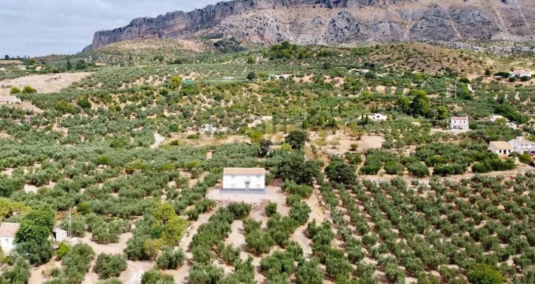 4 bedroom Finca/Country House for sale in Villanueva de la Concepcion - € 345,000 (Ref: 10005680)
