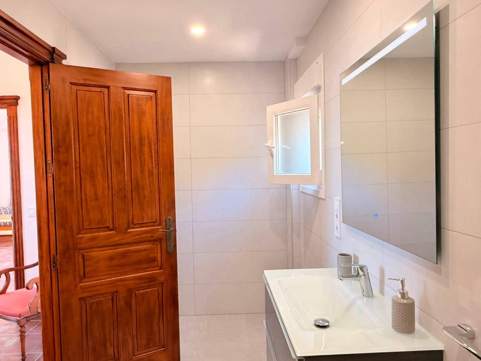 4 bedroom Finca/Country House for sale in Villanueva de la Concepcion - € 345,000 (Ref: 10005680)