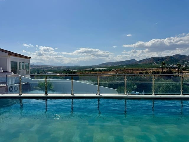 6 chambre Villa/Maison à vendre à Alhaurín de la Torre avec piscine garage - 950 000 € (Ref: 10027377)