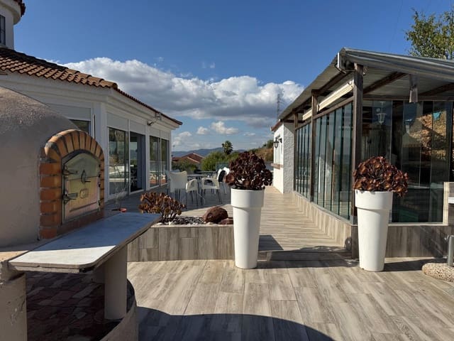 6 chambre Villa/Maison à vendre à Alhaurín de la Torre avec piscine garage - 950 000 € (Ref: 10027377)