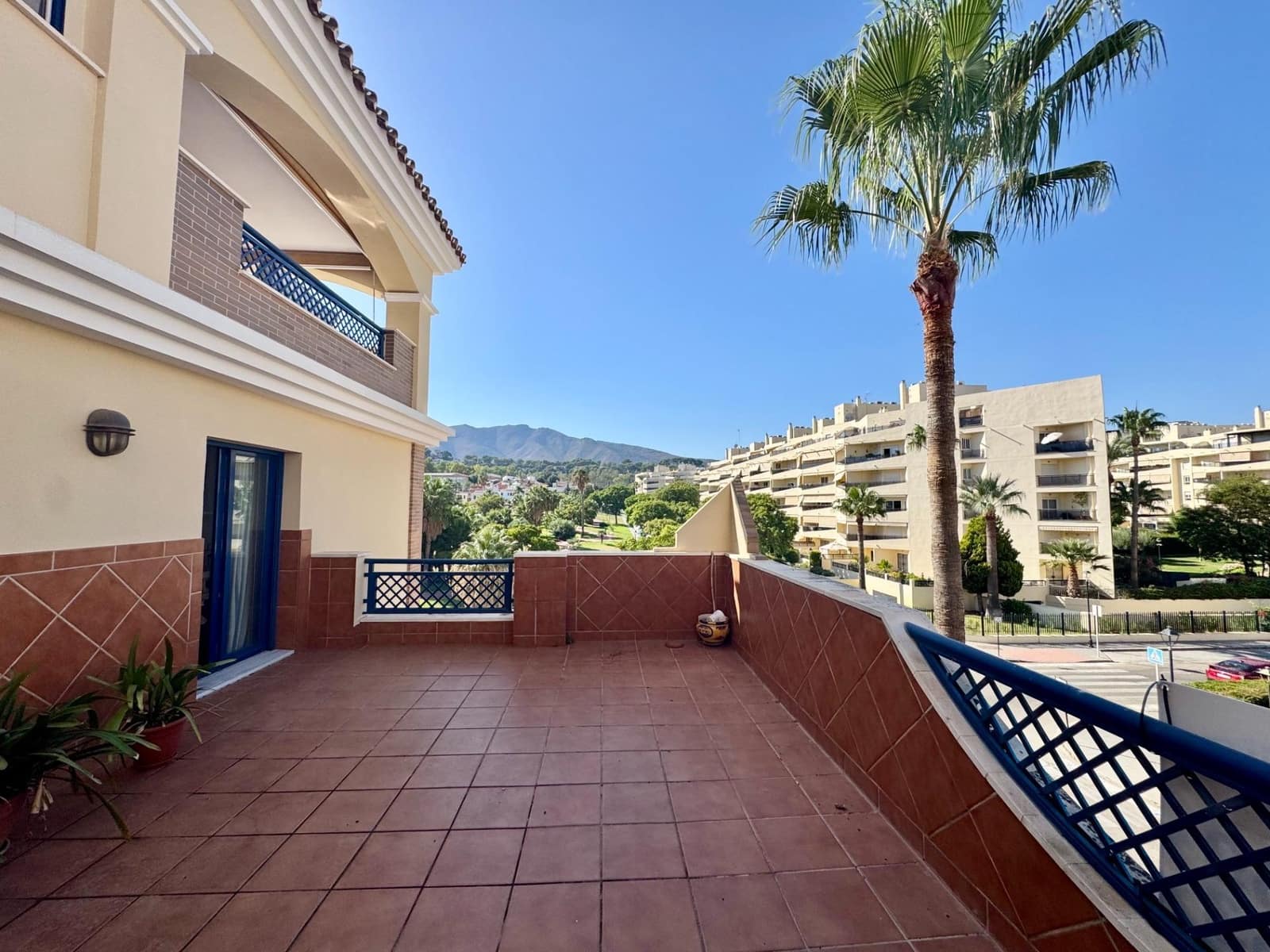 4 bedroom Flat for sale in Torremolinos with pool garage - € 980,000 (Ref: 10091190)