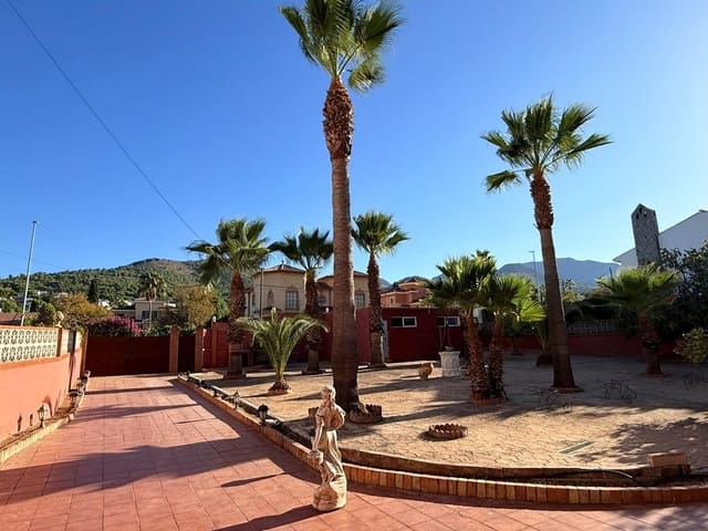 7 quarto Moradia para venda em Pinos de Alhaurin, Alhaurín de la Torre com piscina garagem - 980 000 € (Ref: 10100244)