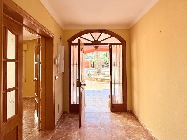 7 quarto Moradia para venda em Pinos de Alhaurin, Alhaurín de la Torre com piscina garagem - 980 000 € (Ref: 10100244)