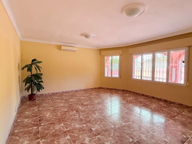 7 quarto Moradia para venda em Pinos de Alhaurin, Alhaurín de la Torre com piscina garagem - 980 000 € (Ref: 10100244)