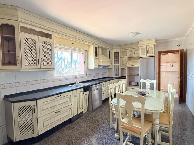 7 quarto Moradia para venda em Pinos de Alhaurin, Alhaurín de la Torre com piscina garagem - 980 000 € (Ref: 10100244)